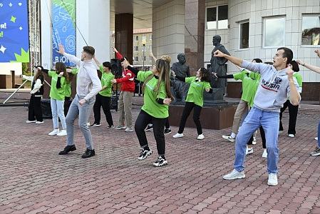 YuSU hosted a ceremonial lineup for first-year students of higher education